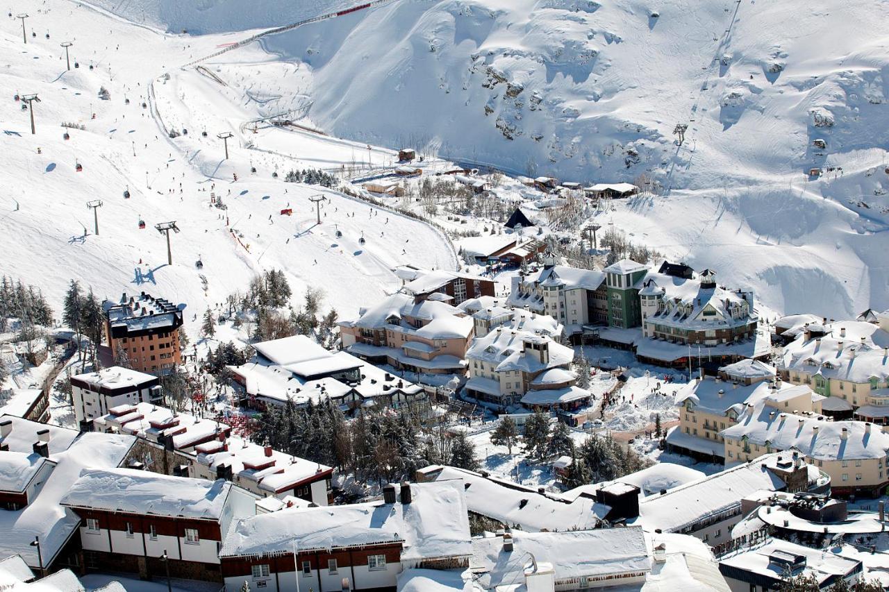 Apartamentos Sierra Nevada Pie De Pistas 3000 ภายนอก รูปภาพ